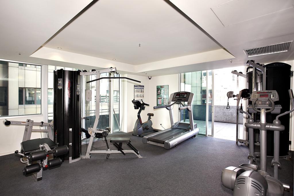 Astra Apartments Melbourne Room photo